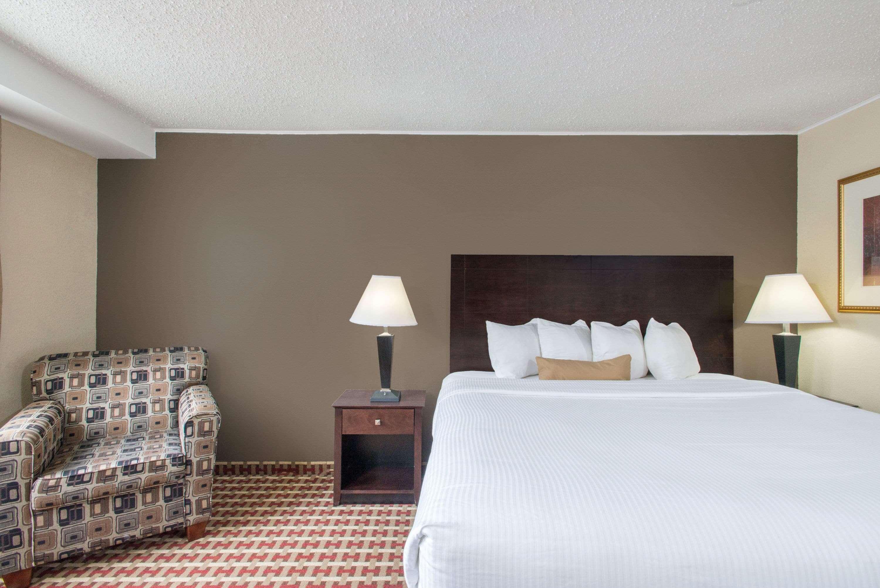 Ramada By Wyndham Allentown Bethlehem Eksteriør bilde